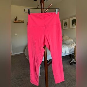 Lululemon High-Rise Cropped Leggings – Hot Pink